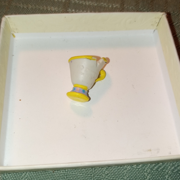 Disney miniature " Chip " teacup; Vintage Charm or Collectible - Picture 4 of 5